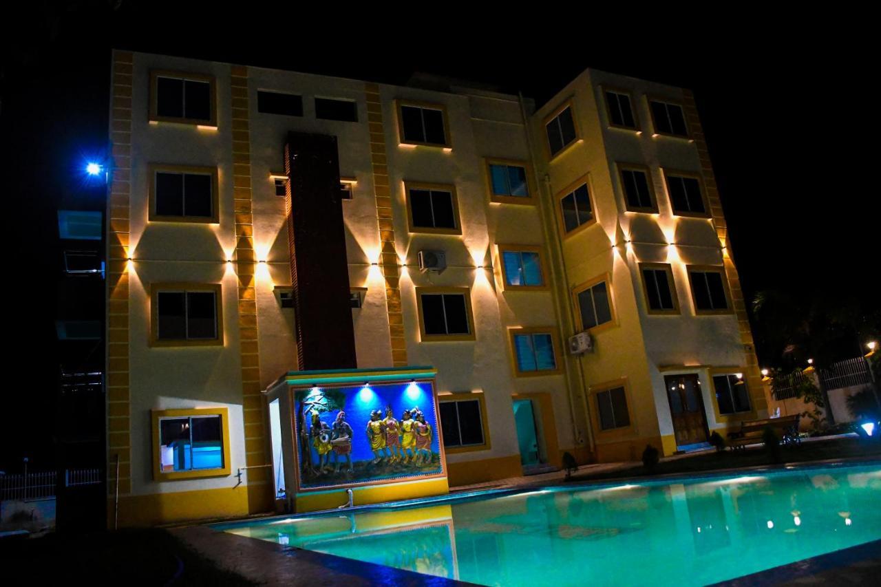 Unique Shantiniketan Hotel Sri Niketan Exterior photo